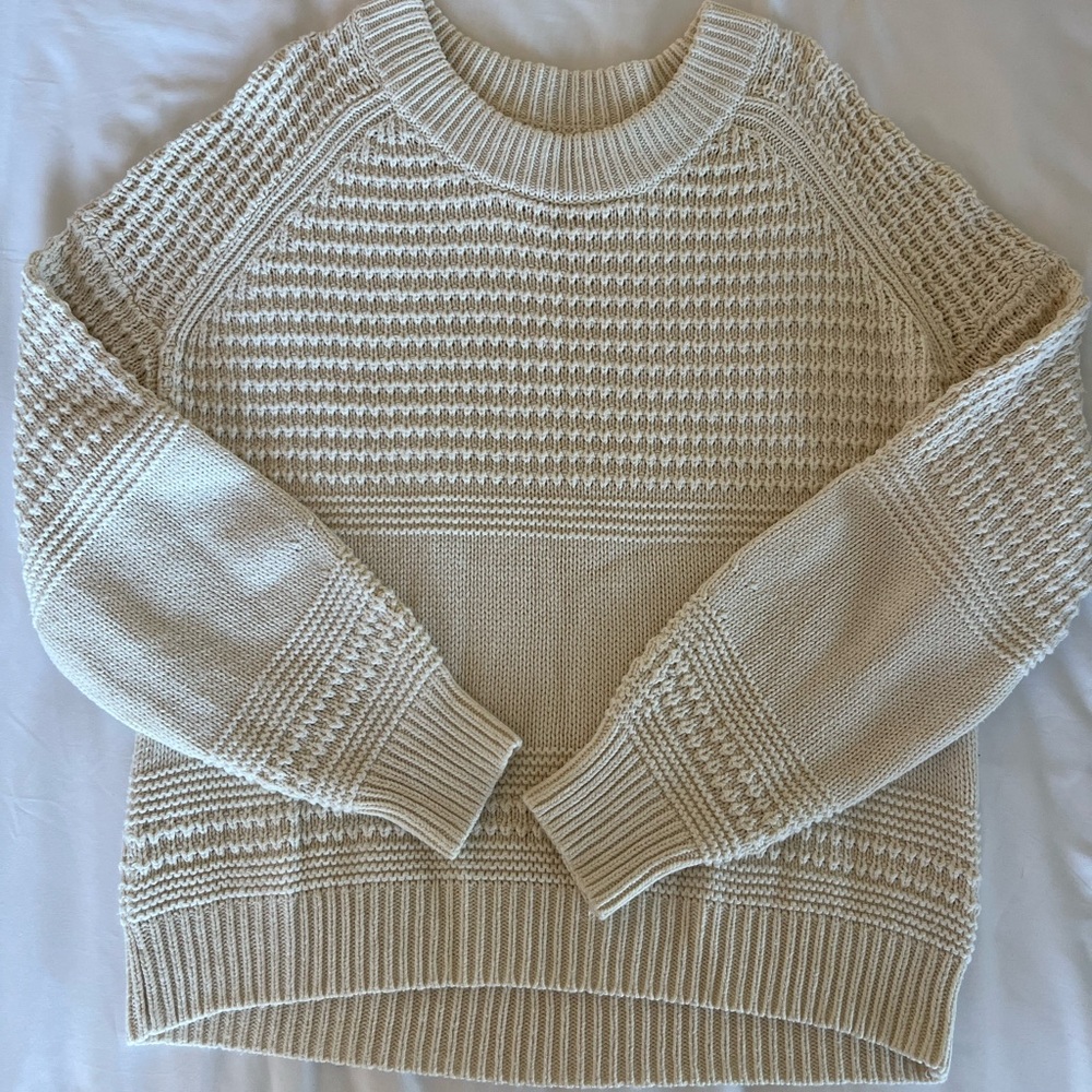 Universal Thread Cream Textured Crewneck Sweater